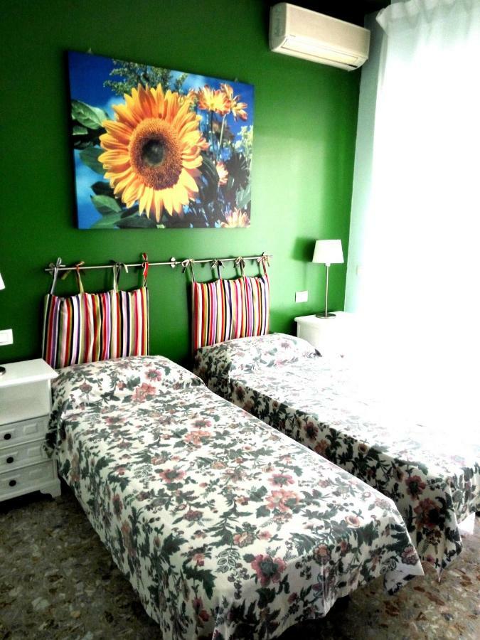 Michelangelo Rooms Aeroporto di Catania Fontana Rossa Esterno foto